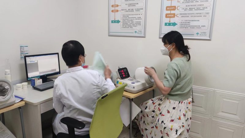 目前市场上针对老年人的体检套餐种类繁多，大致可以分为以下几类：